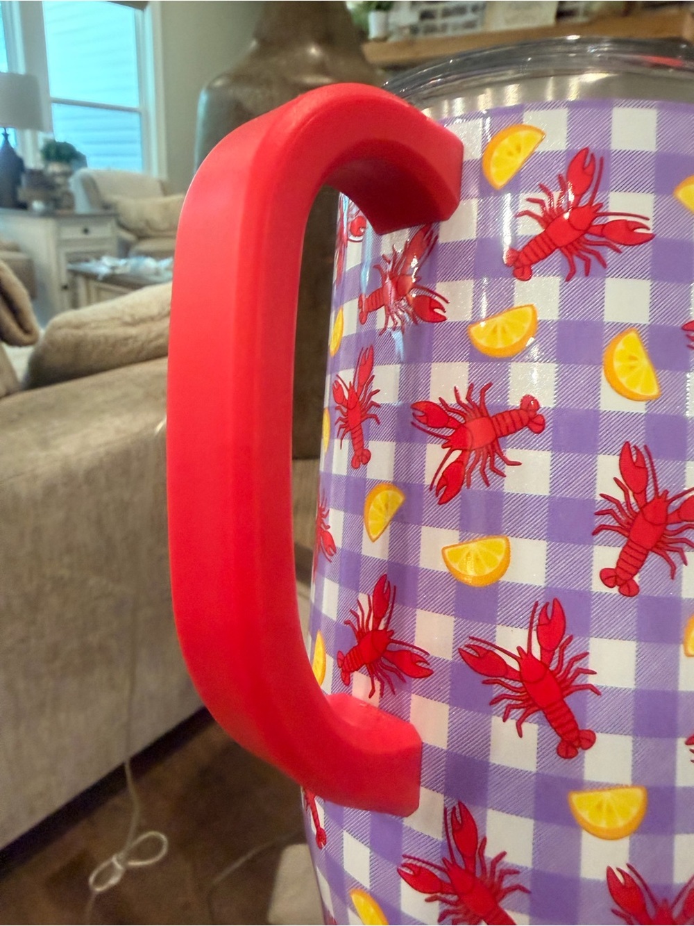 SWIG Lifesaver 40 oz Tumbler - Red Lobster & Lemon Gingham - Picture 4 of 6